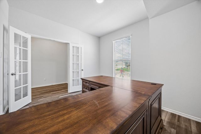 168 Onna ST, Taylor, TX 76574