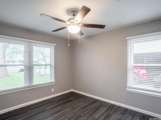 158 HATCHER AVE, San Antonio, TX 78223