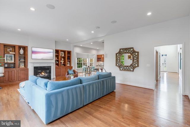 42018 MILL QUARTER PL, Ashburn, VA 20148