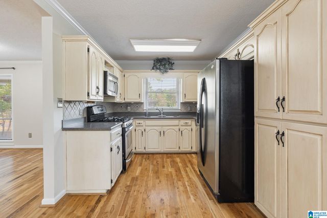 5914 WATTERS DRIVE, Bessemer, AL 35023