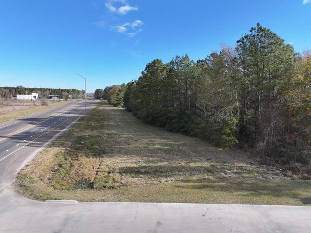 2221 Fm 770 Road N, Liberty, TX 77575