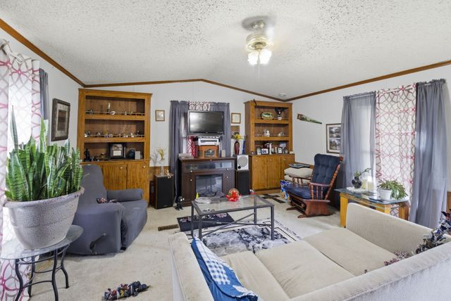 432 Crafton Rd, Portland, TN 37148