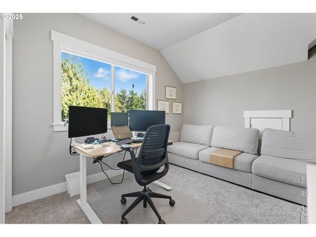 8280 N BURRAGE Ave, Portland, OR 97217