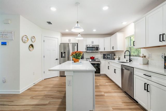 17415 SWEETWATER ROAD, Dade City, FL 33523