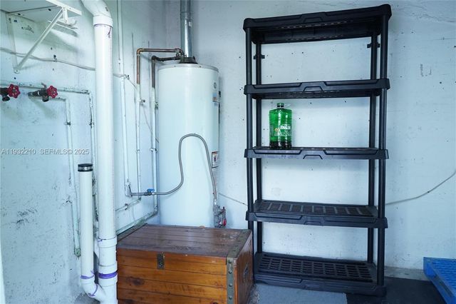 10921 N Snapper Creek Dr, Miami, FL 33173