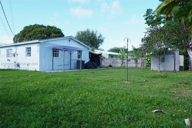 10921 N Snapper Creek Dr, Miami, FL 33173