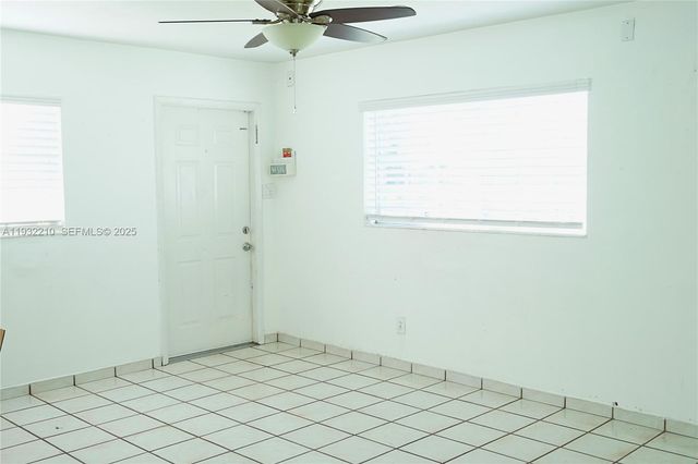 10921 N Snapper Creek Dr, Miami, FL 33173