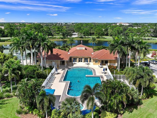 1594 SW HARBOUR ISLES Circle 77, Port St. Lucie, FL 34986