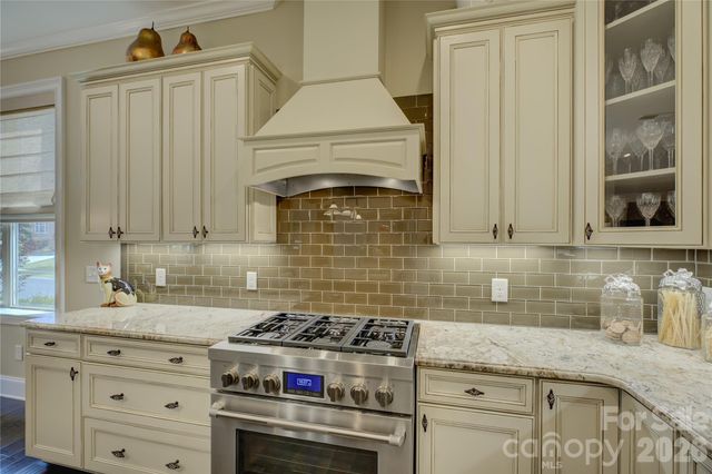 14802 Creeks Edge Drive, Charlotte, NC 28278