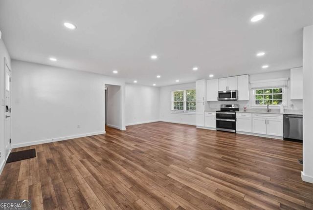 4619 Mountain View Road, Oakwood, GA 30566