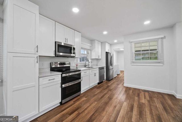 4619 Mountain View Road, Oakwood, GA 30566