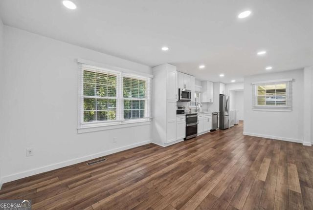 4619 Mountain View Road, Oakwood, GA 30566
