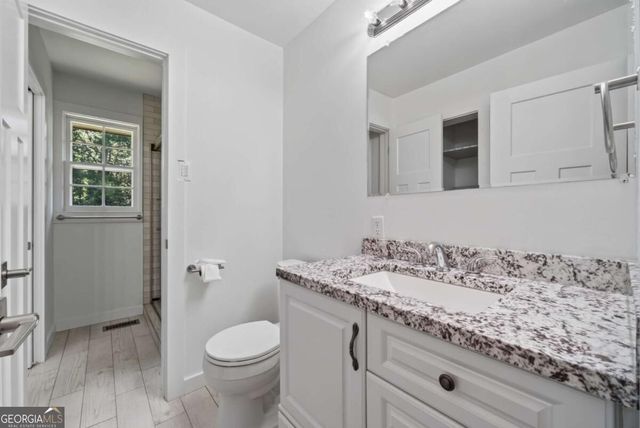 4619 Mountain View Road, Oakwood, GA 30566
