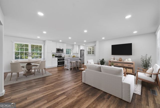 4619 Mountain View Road, Oakwood, GA 30566