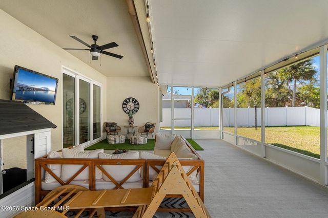 840 Hawks Ridge Court NE, Palm Bay, FL 32905