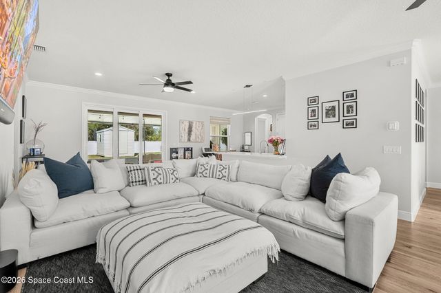 840 Hawks Ridge Court NE, Palm Bay, FL 32905