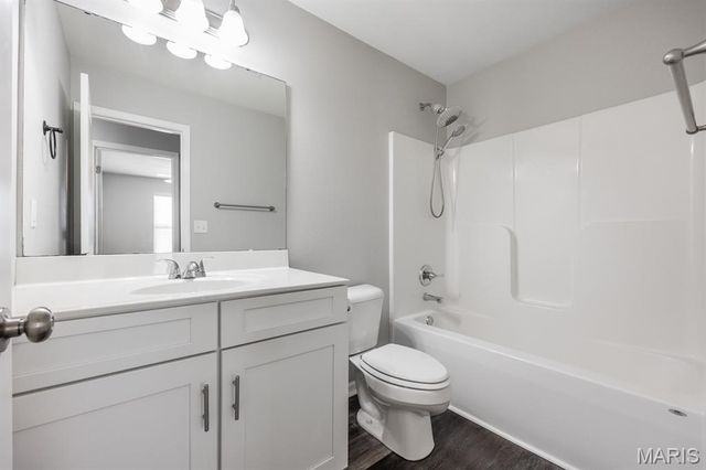 301 Cherylwood, Fairview Heights, IL 62208