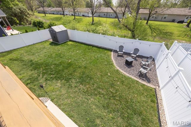 301 Cherylwood, Fairview Heights, IL 62208