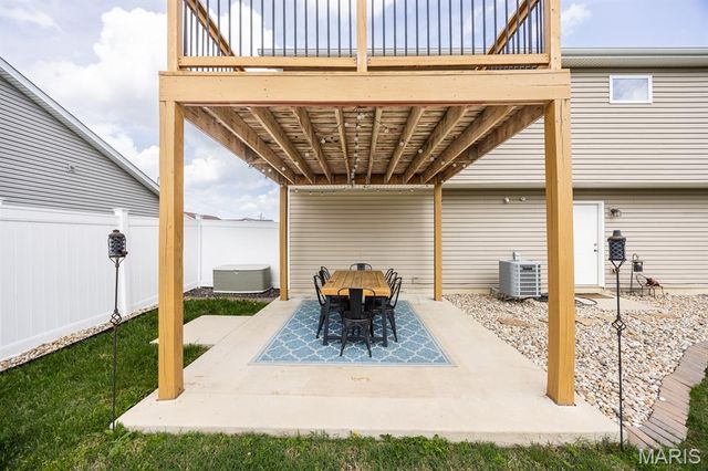 301 Cherylwood, Fairview Heights, IL 62208