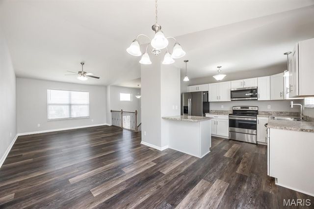 301 Cherylwood, Fairview Heights, IL 62208