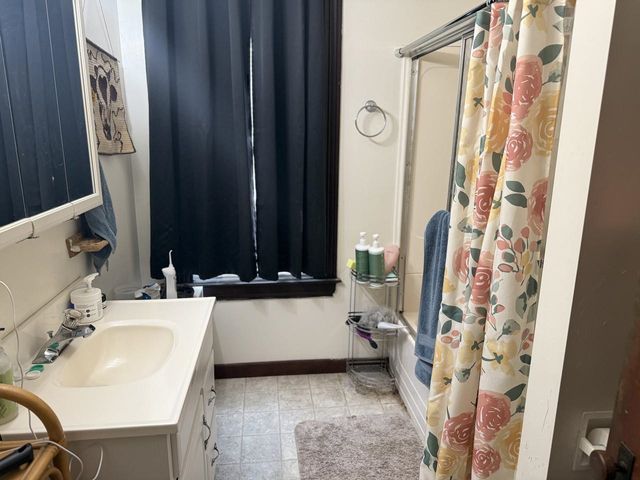 31-33 Hickok Place, Burlington, VT 05401