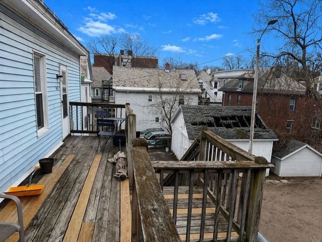 31-33 Hickok Place, Burlington, VT 05401