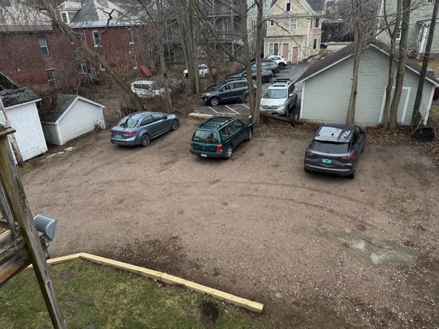 31-33 Hickok Place, Burlington, VT 05401