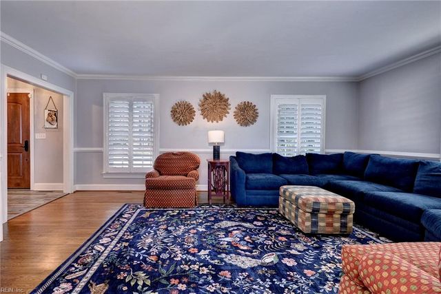 811 Riverside DR, Newport News, VA 23606