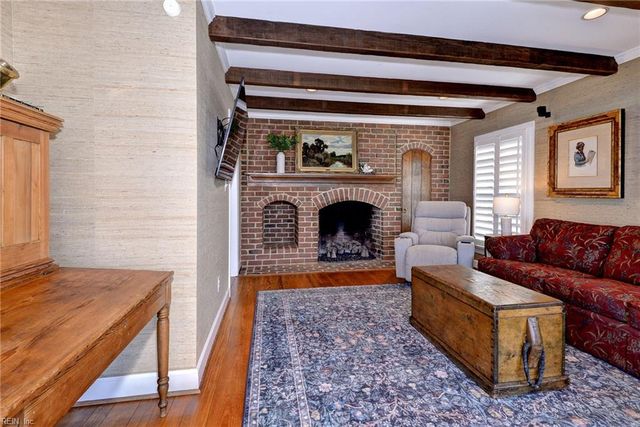 811 Riverside DR, Newport News, VA 23606