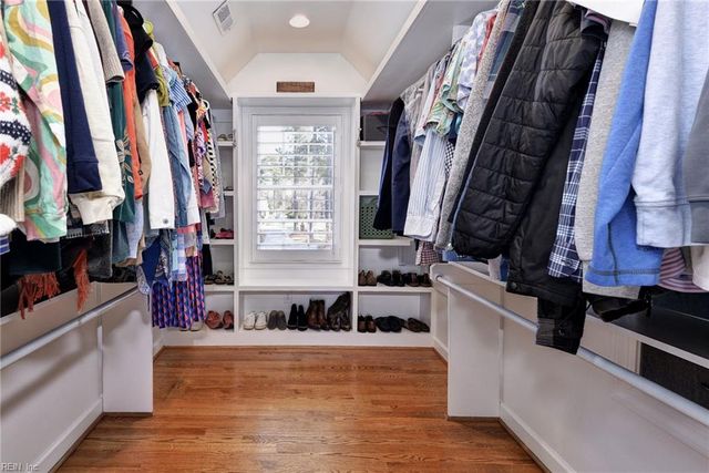 811 Riverside DR, Newport News, VA 23606