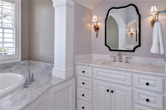 811 Riverside DR, Newport News, VA 23606