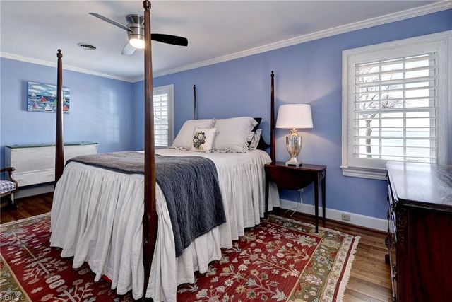 811 Riverside DR, Newport News, VA 23606