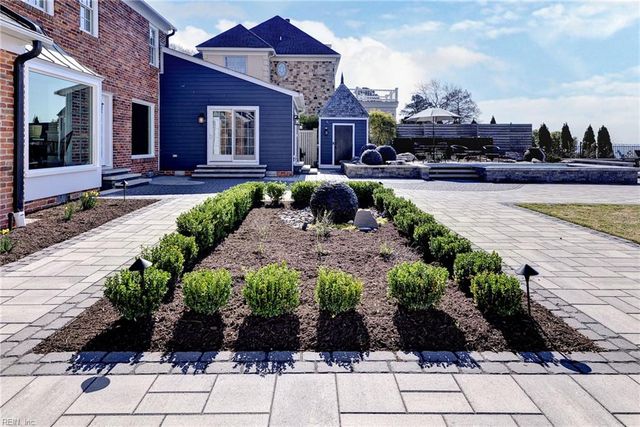 811 Riverside DR, Newport News, VA 23606