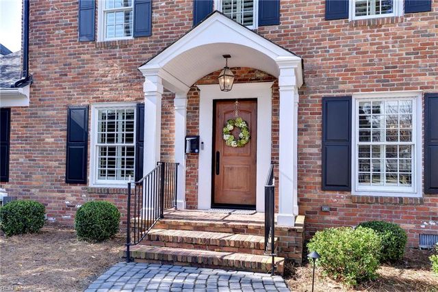 811 Riverside DR, Newport News, VA 23606