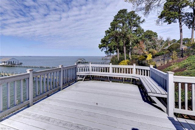 811 Riverside DR, Newport News, VA 23606