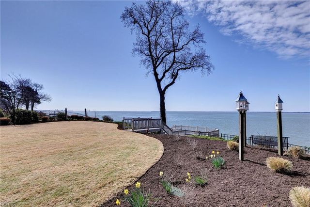 811 Riverside DR, Newport News, VA 23606