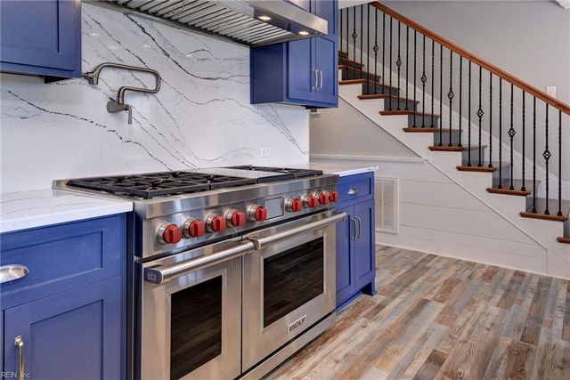 811 Riverside DR, Newport News, VA 23606