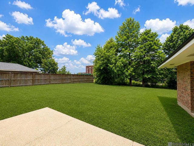 8024 Rod Laver Ave, Baton Rouge, LA 70810