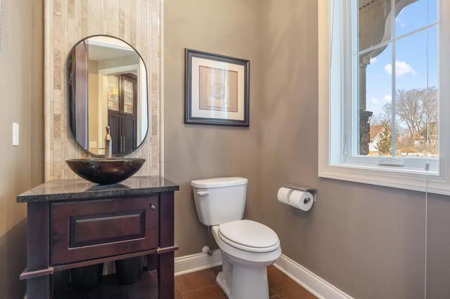 6357 Coteau Trail, Eden Prairie, MN 55344