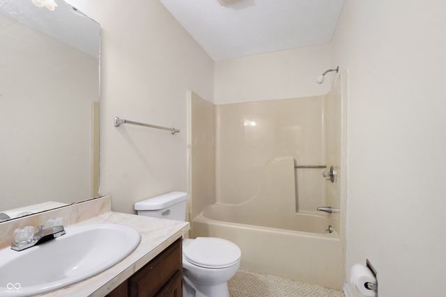 4960 Brookfield Drive, Indianapolis, IN 46237
