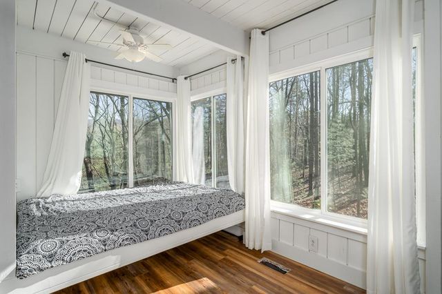 60 Laurel Ridge Court, Ellijay, GA 30536