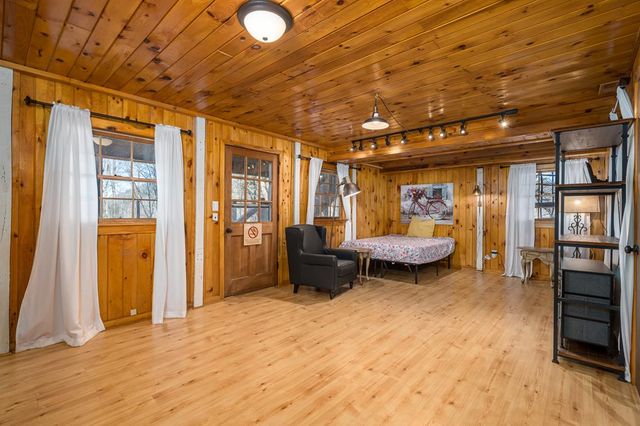 60 Laurel Ridge Court, Ellijay, GA 30536