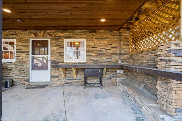 60 Laurel Ridge Court, Ellijay, GA 30536