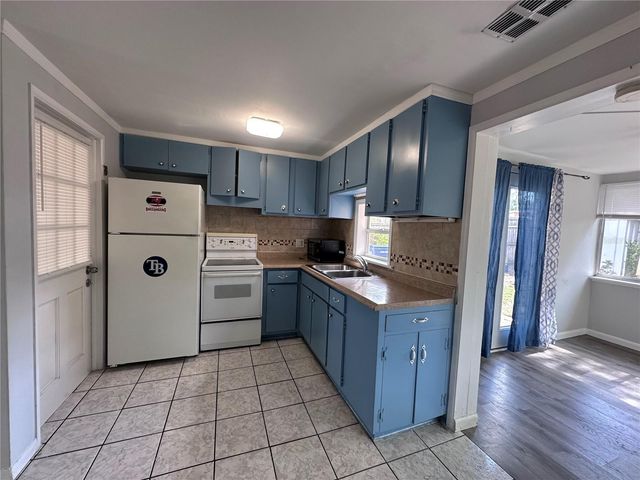 11452 104TH STREET, Largo, FL 33773