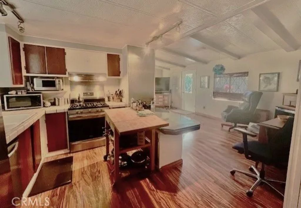 138 Liberty, Newport Beach, CA 92660