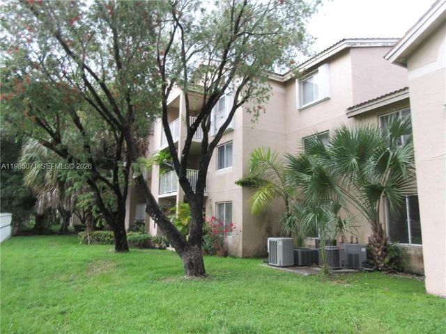 10650 SW 157th Ct 102, Miami, FL 33196