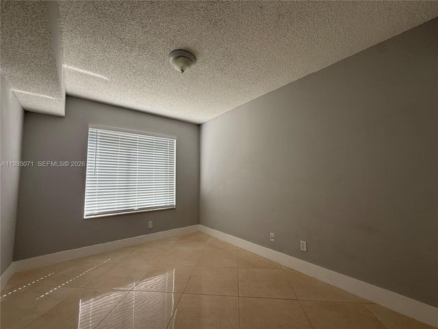 10650 SW 157th Ct 102, Miami, FL 33196