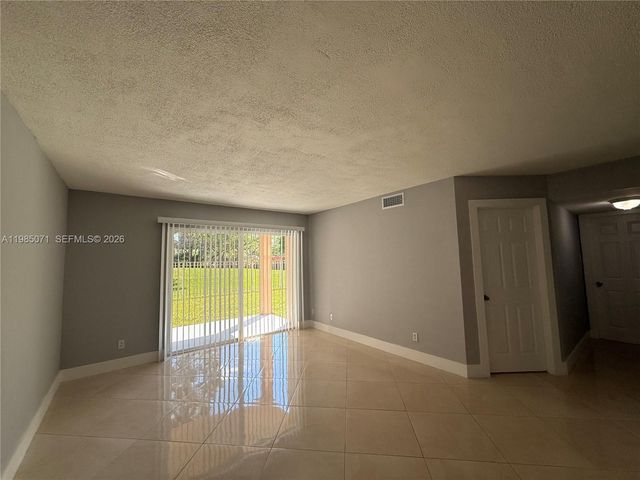 10650 SW 157th Ct 102, Miami, FL 33196