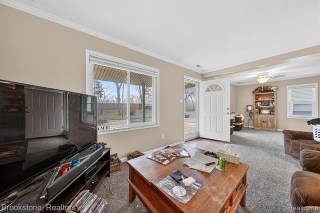 26427 Beaconsfield Street, Roseville, MI 48066