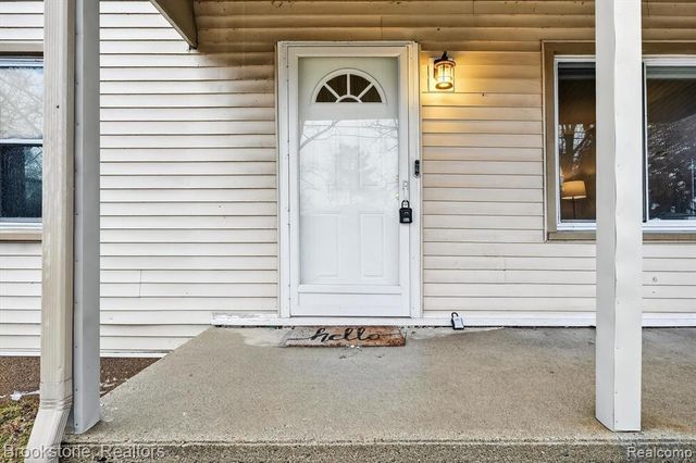 26427 Beaconsfield Street, Roseville, MI 48066